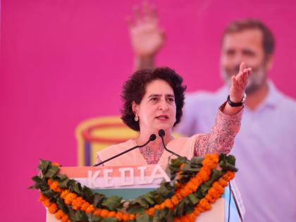 PM Modi’s promises empty like his donation envelopes: Priyanka Gandhi | PM Modi’s promises empty like his donation envelopes: Priyanka Gandhi PM Modi’s promises empty like his donation envelopes: Priyanka Gandhi | PM Modi’s promises empty like his donation envelopes: Priyanka Gandhi