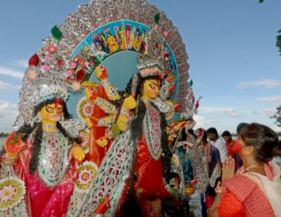 Violent clashes in Odisha during immersion of Goddess Durga idols | Violent clashes in Odisha during immersion of Goddess Durga idols Violent clashes in Odisha during immersion of Goddess Durga idols | Violent clashes in Odisha during immersion of Goddess Durga idols