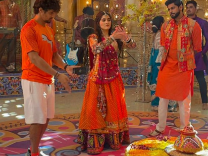 Navika Kotia learns Garba for 'Kyunki Saas Maa...': 'Gave me butterflies' | Navika Kotia learns Garba for 'Kyunki Saas Maa...': 'Gave me butterflies' Navika Kotia learns Garba for 'Kyunki Saas Maa...': 'Gave me butterflies' | Navika Kotia learns Garba for 'Kyunki Saas Maa...': 'Gave me butterflies'