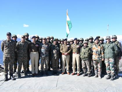 J&K DGP assesses situation at LoC in Kupwara | J&K DGP assesses situation at LoC in Kupwara J&K DGP assesses situation at LoC in Kupwara | J&K DGP assesses situation at LoC in Kupwara