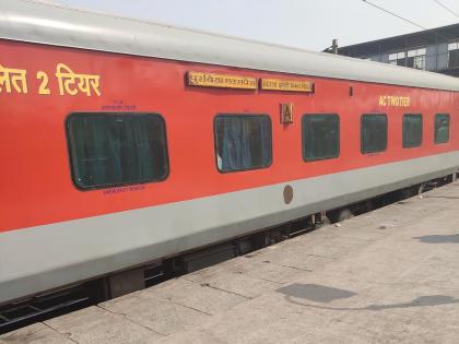 Panic in Poorabiya Express after smoke emission, passengers jump out as train stopped | Panic in Poorabiya Express after smoke emission, passengers jump out as train stopped Panic in Poorabiya Express after smoke emission, passengers jump out as train stopped | Panic in Poorabiya Express after smoke emission, passengers jump out as train stopped