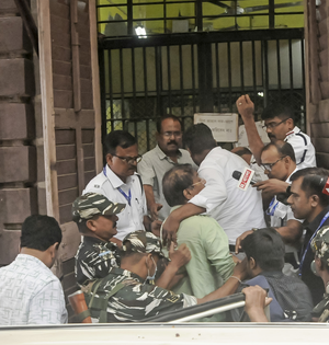 Ration distribution case: ED files supplementary charge sheet detailing money laundering by ex-Bengal minister, aide | Ration distribution case: ED files supplementary charge sheet detailing money laundering by ex-Bengal minister, aide Ration distribution case: ED files supplementary charge sheet detailing money laundering by ex-Bengal minister, aide | Ration distribution case: ED files supplementary charge sheet detailing money laundering by ex-Bengal minister, aide