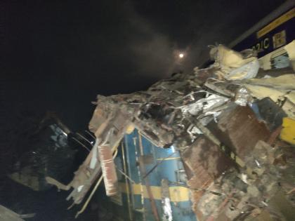 Helplines set up for info on Andhra train accident | Helplines set up for info on Andhra train accident Helplines set up for info on Andhra train accident | Helplines set up for info on Andhra train accident