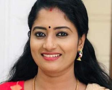 Popular Malayalam actor Renjusha Menon found dead in her home | Popular Malayalam actor Renjusha Menon found dead in her home