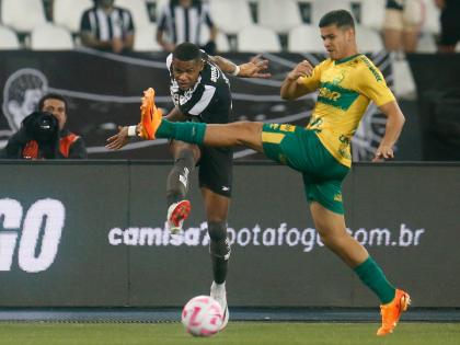 Botafogo stumble in Brazilian Serie A title race | Botafogo stumble in Brazilian Serie A title race Botafogo stumble in Brazilian Serie A title race | Botafogo stumble in Brazilian Serie A title race