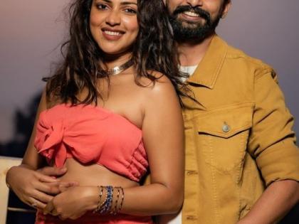 Amala Paul shares dreamy pictures with fiance Jagat Desai from Goa vacation | Amala Paul shares dreamy pictures with fiance Jagat Desai from Goa vacation Amala Paul shares dreamy pictures with fiance Jagat Desai from Goa vacation | Amala Paul shares dreamy pictures with fiance Jagat Desai from Goa vacation
