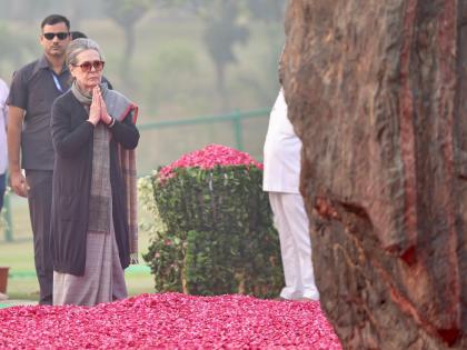 Kharge, Sonia, Rahul offer floral tributes to Indira Gandhi on her death anniversary | Kharge, Sonia, Rahul offer floral tributes to Indira Gandhi on her death anniversary Kharge, Sonia, Rahul offer floral tributes to Indira Gandhi on her death anniversary | Kharge, Sonia, Rahul offer floral tributes to Indira Gandhi on her death anniversary