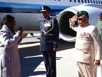Prez Murmu arrives on two-day visit to Ladakh | Prez Murmu arrives on two-day visit to Ladakh Prez Murmu arrives on two-day visit to Ladakh | Prez Murmu arrives on two-day visit to Ladakh