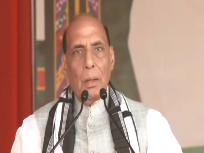 Rajnath urges warring communities in Manipur to resolve ethnic crisis through talks | Rajnath urges warring communities in Manipur to resolve ethnic crisis through talks Rajnath urges warring communities in Manipur to resolve ethnic crisis through talks | Rajnath urges warring communities in Manipur to resolve ethnic crisis through talks