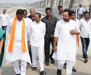 BJP leaders visit Medigadda barrage, blame KCR for sinking of piers | BJP leaders visit Medigadda barrage, blame KCR for sinking of piers BJP leaders visit Medigadda barrage, blame KCR for sinking of piers | BJP leaders visit Medigadda barrage, blame KCR for sinking of piers