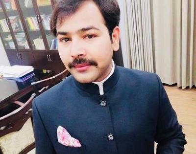 Canada bizman claims Narendra Tomar's son spoke to him on cash deals | Canada bizman claims Narendra Tomar's son spoke to him on cash deals