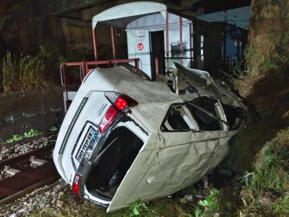 RPI activist, two kin killed as SUV plunges from bridge on moving train in Maha | RPI activist, two kin killed as SUV plunges from bridge on moving train in Maha