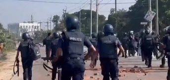 Bangladesh: One killed as garment workers clash with police over pay hike | Bangladesh: One killed as garment workers clash with police over pay hike Bangladesh: One killed as garment workers clash with police over pay hike | Bangladesh: One killed as garment workers clash with police over pay hike