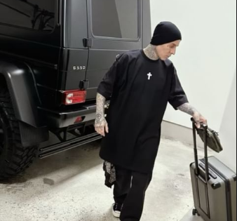 Travis Barker shares drumming video from hospital after welcoming baby with Kourtney Kardashian | Travis Barker shares drumming video from hospital after welcoming baby with Kourtney Kardashian