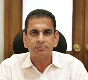 BMC Commissioner, other Maha officials yet to be transferred despite EC order | BMC Commissioner, other Maha officials yet to be transferred despite EC order BMC Commissioner, other Maha officials yet to be transferred despite EC order | BMC Commissioner, other Maha officials yet to be transferred despite EC order