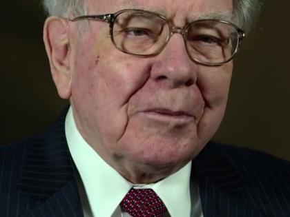 Warren Buffett privately traded in stocks that Berkshire was buying & selling: ProPublica probe | Warren Buffett privately traded in stocks that Berkshire was buying & selling: ProPublica probe