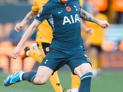 Premier League: Wolves leave it late against Spurs; Arsenal and Man Utd both win | Premier League: Wolves leave it late against Spurs; Arsenal and Man Utd both win