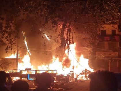 Roadside shops gutted in fire in West Delhi market | Roadside shops gutted in fire in West Delhi market Roadside shops gutted in fire in West Delhi market | Roadside shops gutted in fire in West Delhi market