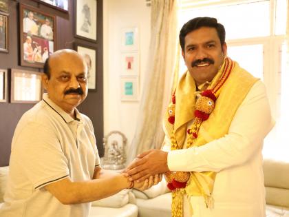K'taka BJP president Vijayendra meets former CM Bommai; seeks guidance | K'taka BJP president Vijayendra meets former CM Bommai; seeks guidance K'taka BJP president Vijayendra meets former CM Bommai; seeks guidance | K'taka BJP president Vijayendra meets former CM Bommai; seeks guidance