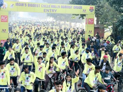 Thousands led by Punjab CM participate in cycle rally against drug menace | Thousands led by Punjab CM participate in cycle rally against drug menace Thousands led by Punjab CM participate in cycle rally against drug menace | Thousands led by Punjab CM participate in cycle rally against drug menace