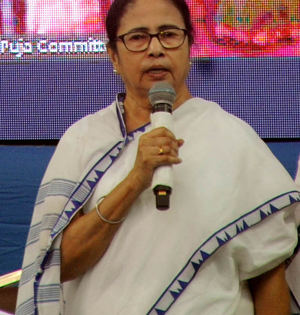 'Irregularities' in land deed distribution process: Bengal CM says those involved will not be spared | 'Irregularities' in land deed distribution process: Bengal CM says those involved will not be spared