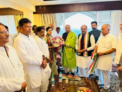Actor-politician Vijayashanthi joins Congress in Telangana | Actor-politician Vijayashanthi joins Congress in Telangana Actor-politician Vijayashanthi joins Congress in Telangana | Actor-politician Vijayashanthi joins Congress in Telangana