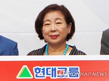Hyundai Group chief resigns as chair of board at elevator unit | Hyundai Group chief resigns as chair of board at elevator unit Hyundai Group chief resigns as chair of board at elevator unit | Hyundai Group chief resigns as chair of board at elevator unit
