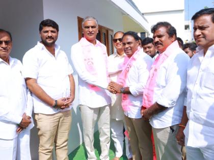 Actor-turned-politician Babu Mohan’s son joins BRS | Actor-turned-politician Babu Mohan’s son joins BRS Actor-turned-politician Babu Mohan’s son joins BRS | Actor-turned-politician Babu Mohan’s son joins BRS