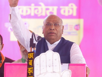 Kharge calls PM the leader of liars in Rajasthan | Kharge calls PM the leader of liars in Rajasthan