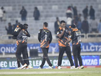 LLC 2023: Manipal Tigers beats Gujarat Giants by 10 runs in thrilling finish | LLC 2023: Manipal Tigers beats Gujarat Giants by 10 runs in thrilling finish
