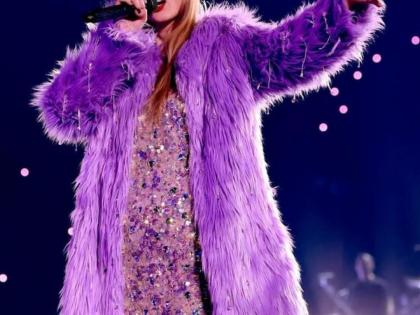 Taylor Swift donates $1 million to Tennessee tornadoes victims | Taylor Swift donates $1 million to Tennessee tornadoes victims Taylor Swift donates $1 million to Tennessee tornadoes victims | Taylor Swift donates $1 million to Tennessee tornadoes victims