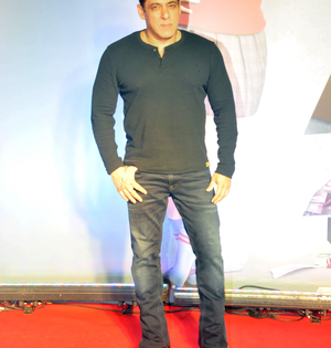 Salman Khan's 'fans' attempt to sneak in actor's Raigad country house | Salman Khan's 'fans' attempt to sneak in actor's Raigad country house