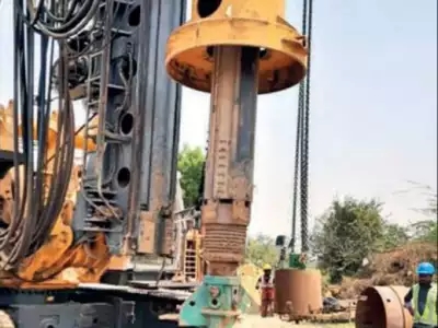 Gujarat lends aid to Uttarakhand rescue with drilling machine from bullet train site | Gujarat lends aid to Uttarakhand rescue with drilling machine from bullet train site Gujarat lends aid to Uttarakhand rescue with drilling machine from bullet train site | Gujarat lends aid to Uttarakhand rescue with drilling machine from bullet train site
