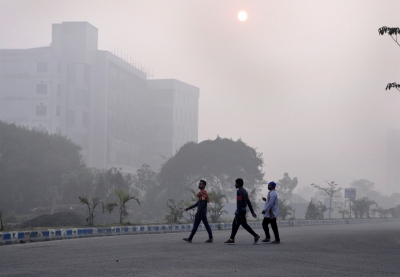 AQI deteriorating fast in and around Kolkata | AQI deteriorating fast in and around Kolkata AQI deteriorating fast in and around Kolkata | AQI deteriorating fast in and around Kolkata