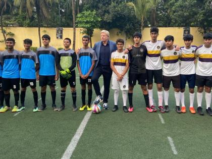 Kahn backs India to play FIFA World Cup | Kahn backs India to play FIFA World Cup Kahn backs India to play FIFA World Cup | Kahn backs India to play FIFA World Cup