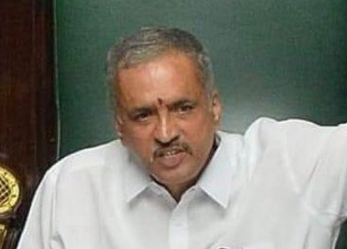 Ex-K'taka Assembly Speaker slams govt for withdrawing sanction to CBI for probe against DKS | Ex-K'taka Assembly Speaker slams govt for withdrawing sanction to CBI for probe against DKS