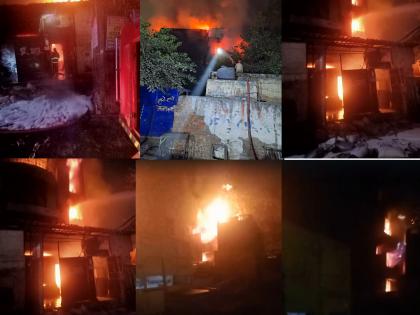 Massive fire breaks out at shoe factory in Delhi | Massive fire breaks out at shoe factory in Delhi