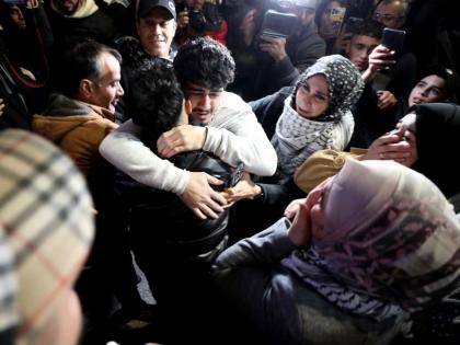 Released hostages reach Israel, to be admitted to hospital for health checkup | Released hostages reach Israel, to be admitted to hospital for health checkup Released hostages reach Israel, to be admitted to hospital for health checkup | Released hostages reach Israel, to be admitted to hospital for health checkup
