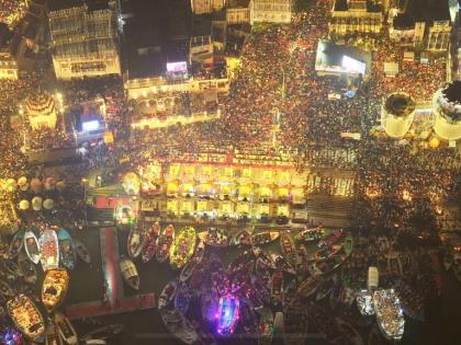 Varanasi glows in the light of Dev Deepawali | Varanasi glows in the light of Dev Deepawali Varanasi glows in the light of Dev Deepawali | Varanasi glows in the light of Dev Deepawali