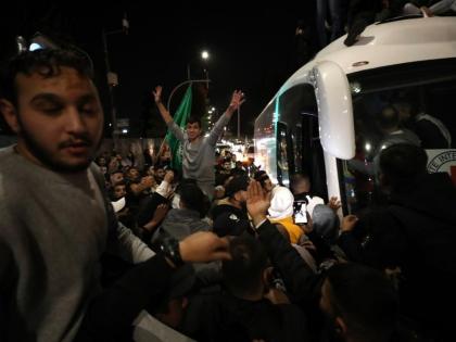Israel releases 33 more Palestinian prisoners, truce extended for 2 more days | Israel releases 33 more Palestinian prisoners, truce extended for 2 more days Israel releases 33 more Palestinian prisoners, truce extended for 2 more days | Israel releases 33 more Palestinian prisoners, truce extended for 2 more days