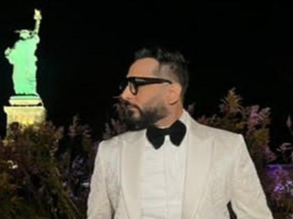 Nitinn R. Miranni, first Indian artist to perform at the Statue of Liberty in NYC | Nitinn R. Miranni, first Indian artist to perform at the Statue of Liberty in NYC Nitinn R. Miranni, first Indian artist to perform at the Statue of Liberty in NYC | Nitinn R. Miranni, first Indian artist to perform at the Statue of Liberty in NYC