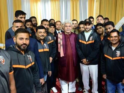 J&K L-G hosts international cricket players | J&K L-G hosts international cricket players J&K L-G hosts international cricket players | J&K L-G hosts international cricket players