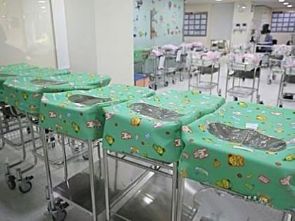 Childbirths in S.Korea fall by most in 3 years | Childbirths in S.Korea fall by most in 3 years Childbirths in S.Korea fall by most in 3 years | Childbirths in S.Korea fall by most in 3 years