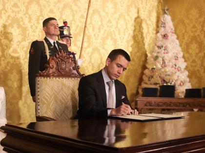 Ecuadorian President sends tax reform bill to Congress | Ecuadorian President sends tax reform bill to Congress Ecuadorian President sends tax reform bill to Congress | Ecuadorian President sends tax reform bill to Congress