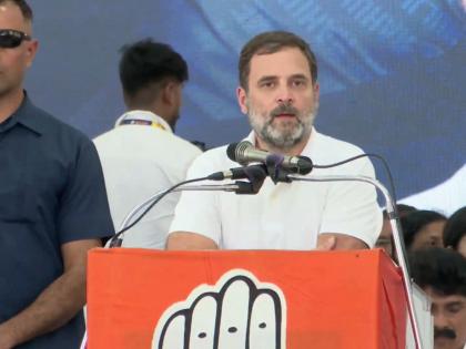 RSS decides what women should wear & do: Rahul in Kerala | RSS decides what women should wear & do: Rahul in Kerala RSS decides what women should wear & do: Rahul in Kerala | RSS decides what women should wear & do: Rahul in Kerala