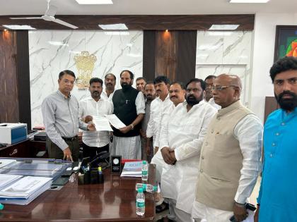 Telangana Congress alleges diversion of Rythu Bandhu funds | Telangana Congress alleges diversion of Rythu Bandhu funds Telangana Congress alleges diversion of Rythu Bandhu funds | Telangana Congress alleges diversion of Rythu Bandhu funds