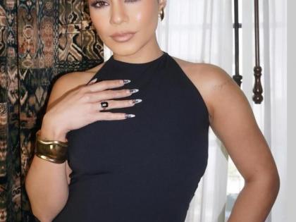 Vanessa Hudgens seen in white dress on beach amid swirling wedding rumours | Vanessa Hudgens seen in white dress on beach amid swirling wedding rumours