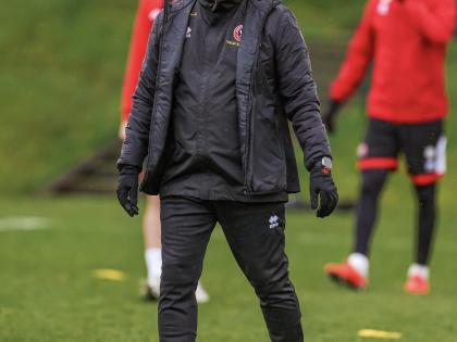 Wilder replaces Heckingbottom as Sheffield United manager | Wilder replaces Heckingbottom as Sheffield United manager Wilder replaces Heckingbottom as Sheffield United manager | Wilder replaces Heckingbottom as Sheffield United manager