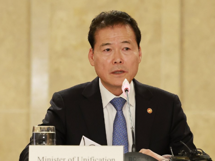 N.Korean leader Kim Jong-un 'in hurry' to highlight his daughter to show his will for succession: Minister | N.Korean leader Kim Jong-un 'in hurry' to highlight his daughter to show his will for succession: Minister
