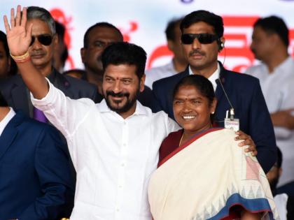 Revanth Reddy takes charge as Telangana CM, holds first cabinet meeting | Revanth Reddy takes charge as Telangana CM, holds first cabinet meeting Revanth Reddy takes charge as Telangana CM, holds first cabinet meeting | Revanth Reddy takes charge as Telangana CM, holds first cabinet meeting